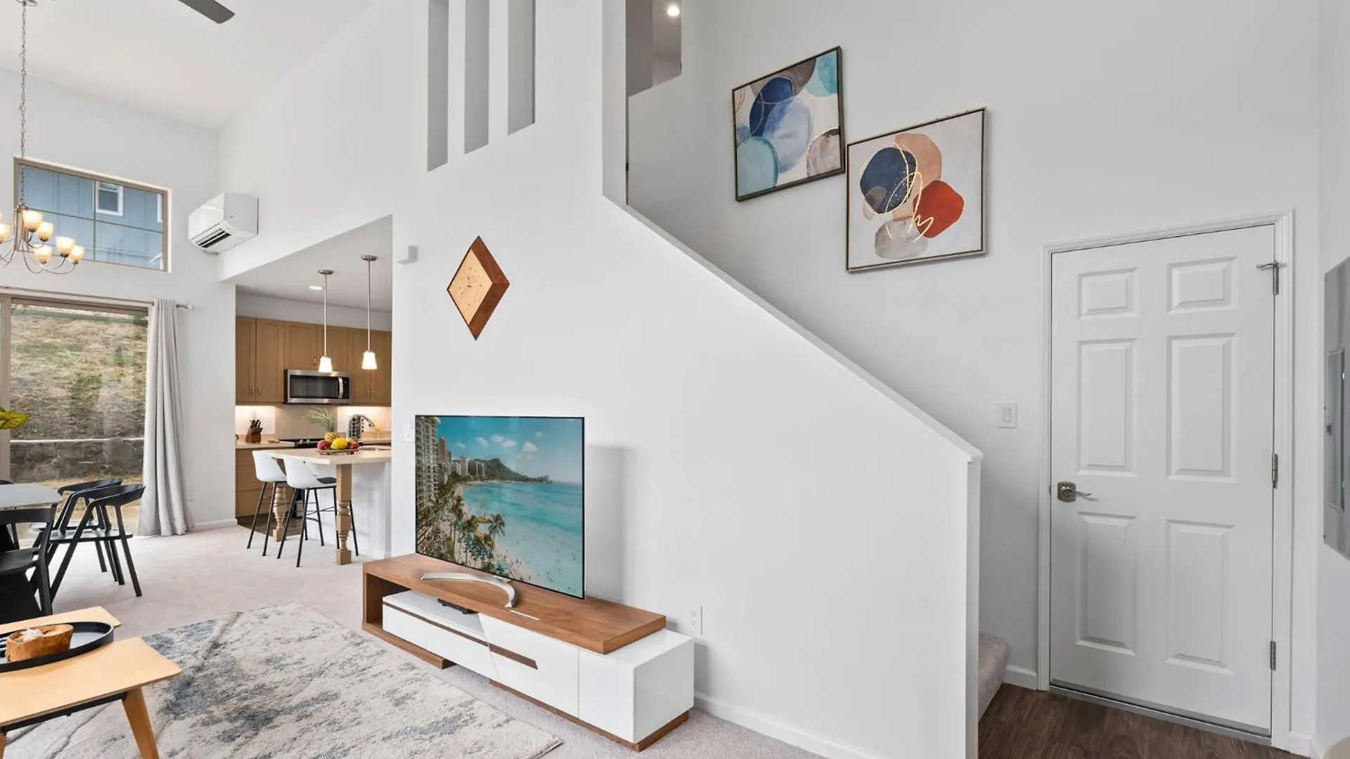 # Marbella Lane-Elegant 3Br Getaway W-Superb Views Villa Waianae